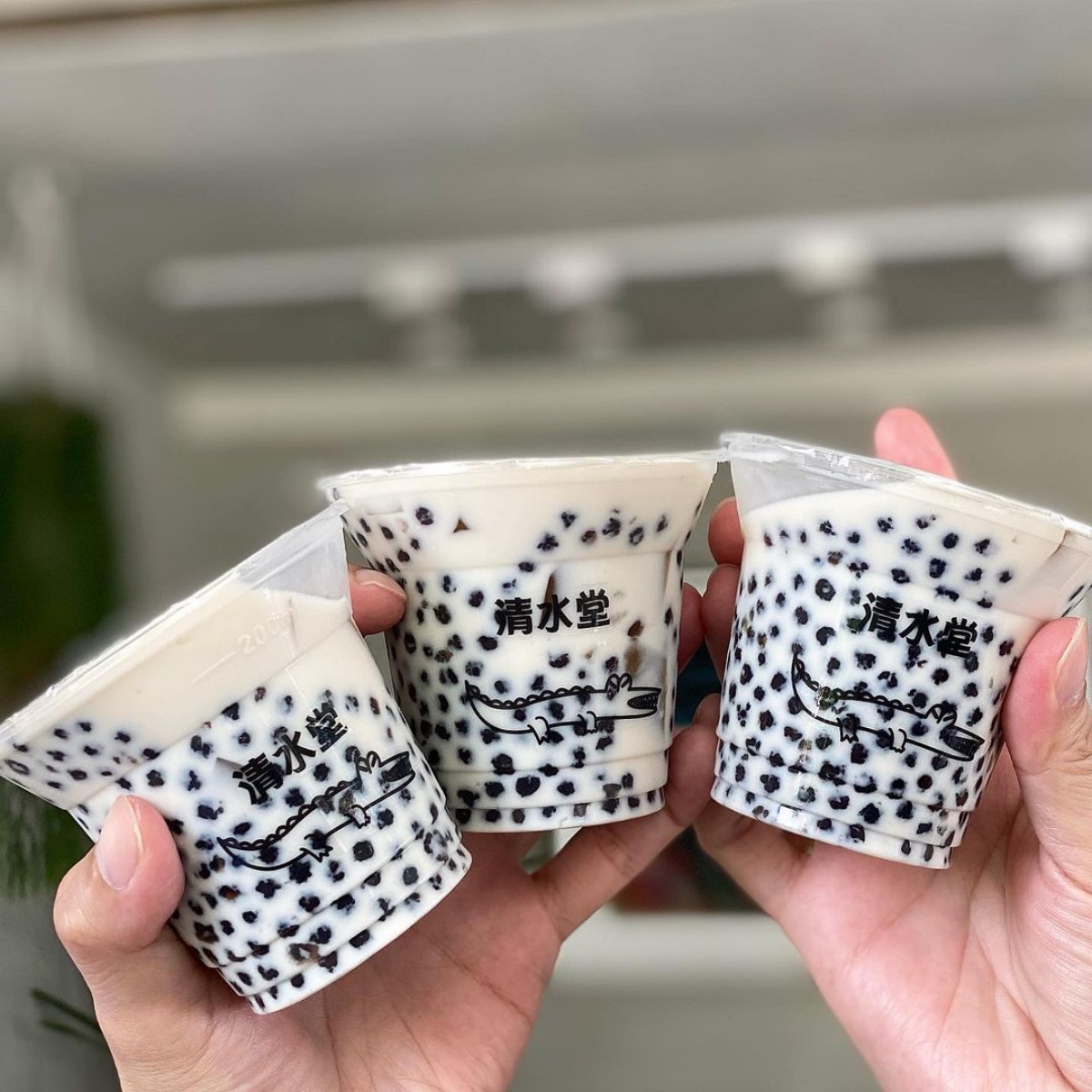 台灣也喝得到！超狂「豹紋珍珠鮮奶」限時10天開賣，爆量「珍珠＋愛玉」滿足咀嚼控