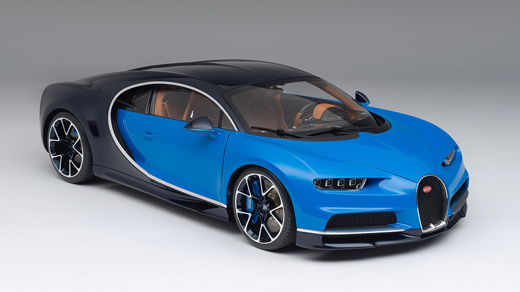Bugatti在2016年推出Chiron時，只要訂購就可以得到與選配內容一模一樣的1:8Amalgam模型。（圖片來源/ Amalgam）