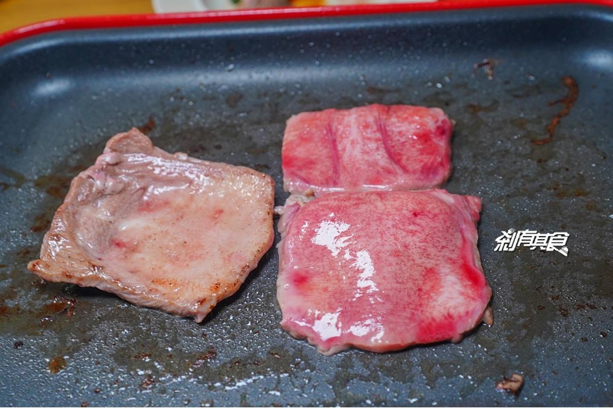 下殺７折！日式燒肉店「宅配禮盒」有７款高級牛肉，先嗑「Q嫩牛舌」配特製蔥鹽才對味