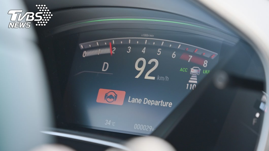 小改款CR-V也替全車系帶來Honda Sensing主動安全輔助科技。(圖片來源/ TVBS)