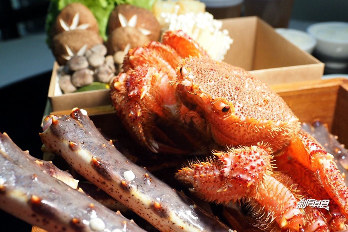 米其林餐盤推薦！海鮮餐廳「澎派餐盒」爽嗑大蝦搭燒鵝，北海道活蟹、爆漿蝦球也能外帶