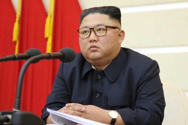 「染頭髮、穿合身牛仔褲」全都犯法！北韓成立「國家時尚警察」，網笑瘋：金正恩又出新招
