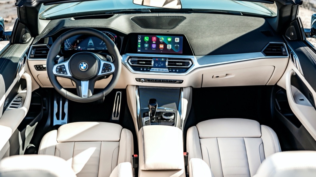 內裝設計方面，430i M Sport Convertible仍帶來極具科技感的配備。(圖片來源/ BMW)