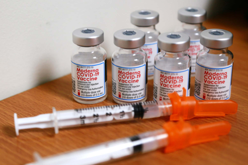 ▲指揮中心宣布將開放施打第三劑疫苗