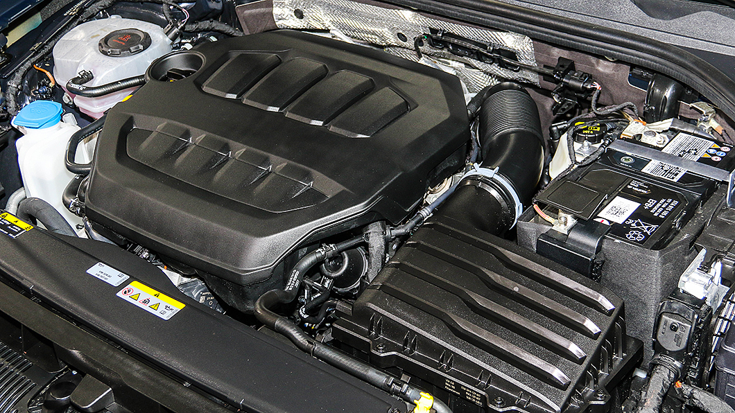 擔任Golf R動力心臟的2.0 TSI引擎具有320匹馬力最大輸出。(圖片來源/ TVBS)