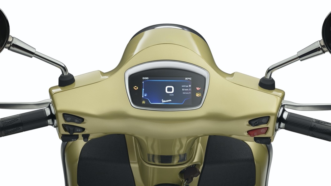 GTS 300與Primavera 125車型車上均配備4.3吋全彩TFT顯示螢幕。(圖片來源/ Vespa)