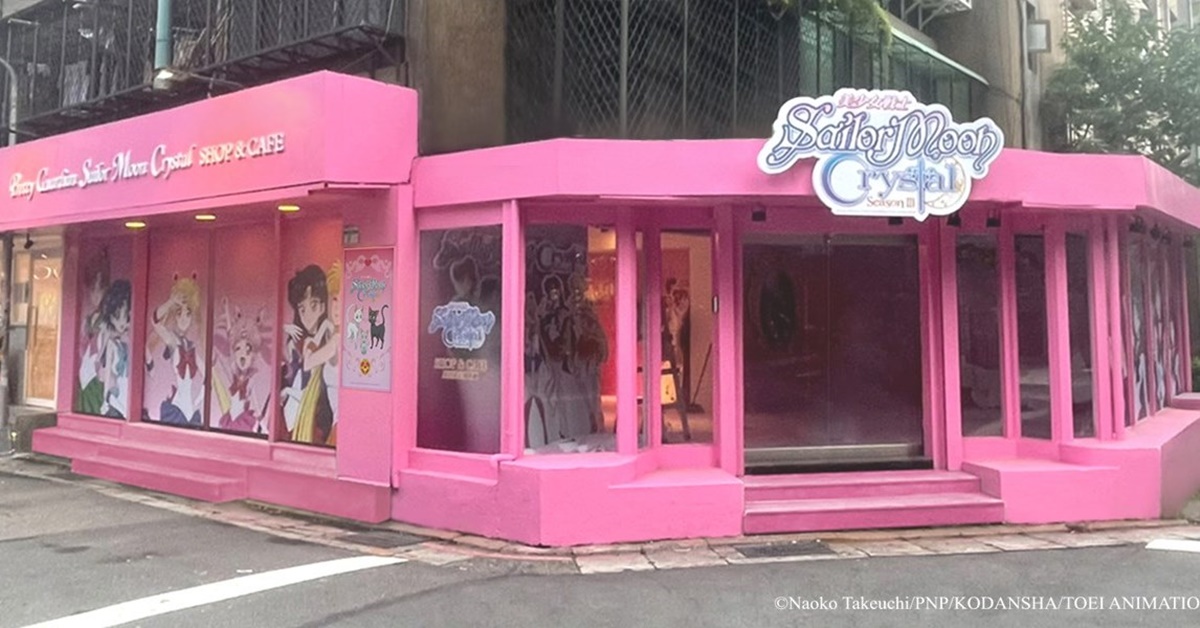 美戰粉嗨翻！全台唯一「美少女戰士咖啡店」進駐東區，變身器甜點、超Q露娜周邊全都收
