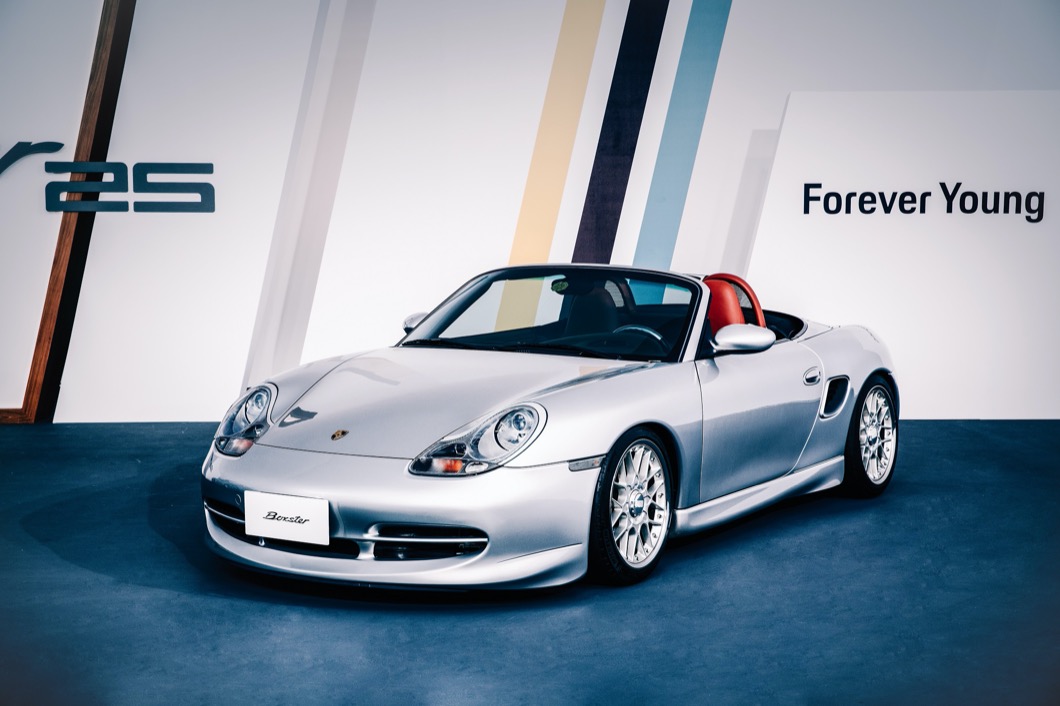 自1996年亮相以來Boxster已經歷經四次改款，在全球累積35.7萬輛的銷售成績。(圖片來源/ Porsche)