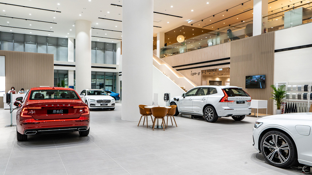 新竹展示暨服務中心總佔地面積達840坪，挑高8米的新車展示區可展演10款Volvo新車。（圖片來源/ Volvo）