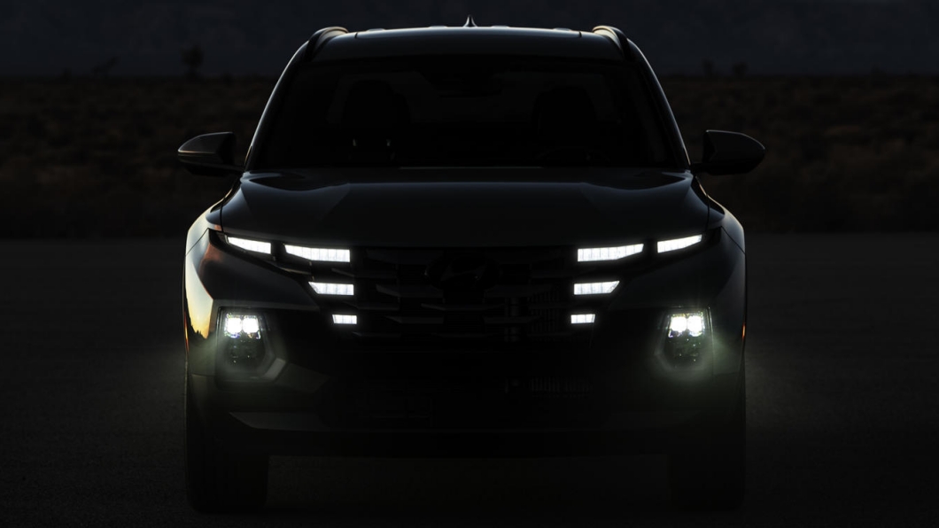 Hyundai新車款的設計都將燈具結合水箱護罩，讓車頭看起來更有一體性。（圖片來源/ Hyundai）
