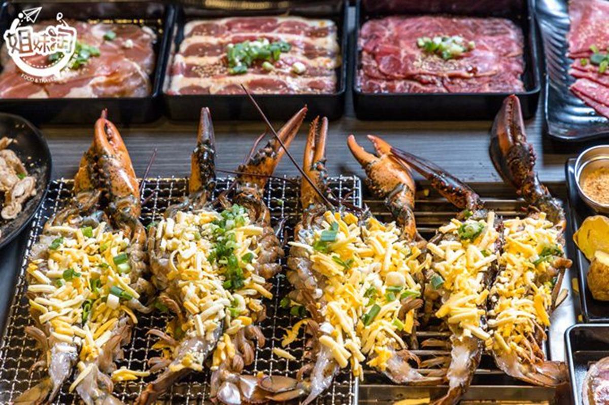 超狂燒烤吃到飽！「波士頓大龍蝦」鋪滿滿起司太邪惡，活體泰國蝦、澳洲和牛也任你嗑