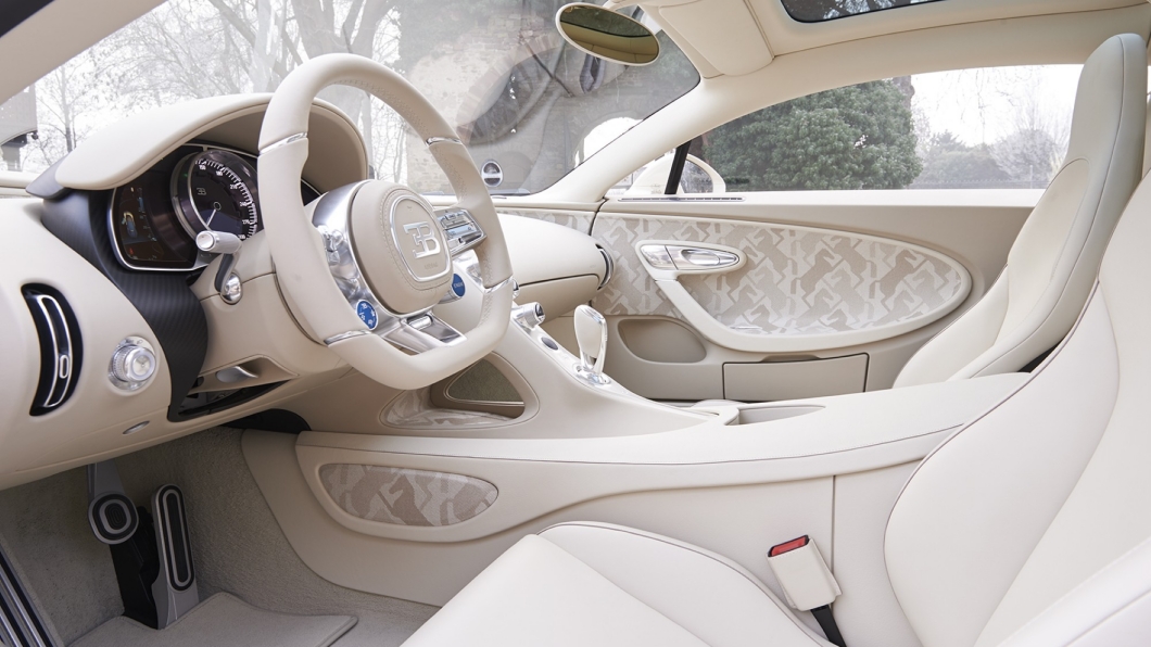 愛馬仕在內裝上會運用高級的材料以及精湛的工藝水準讓整個氛圍更加奢華。（圖片來源/ Bugatti）