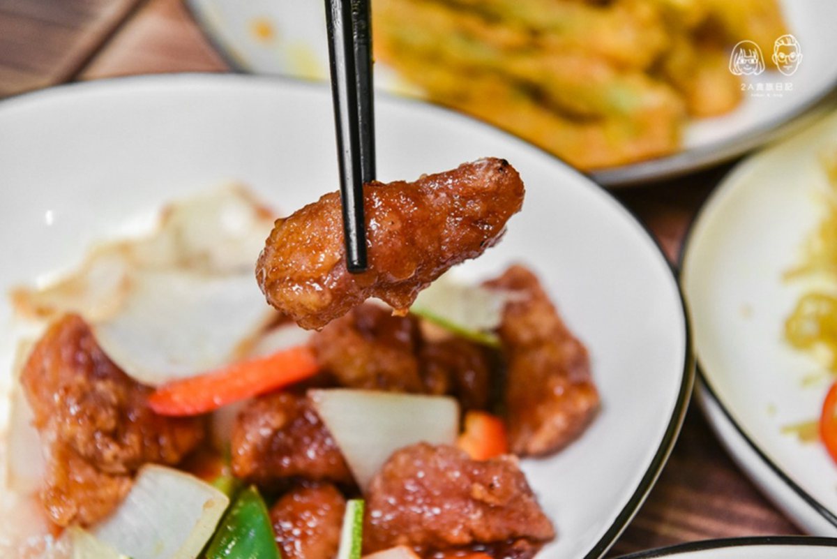 老闆是香港人！道地「粵式餐廳」必點８款家常菜：酸香石榴蝦球、菊花造型湯豆腐