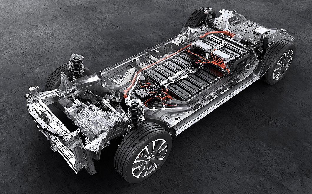 UX 300e馬達採前置配置，電池則安裝於車底。(圖片來源/ Lexus)