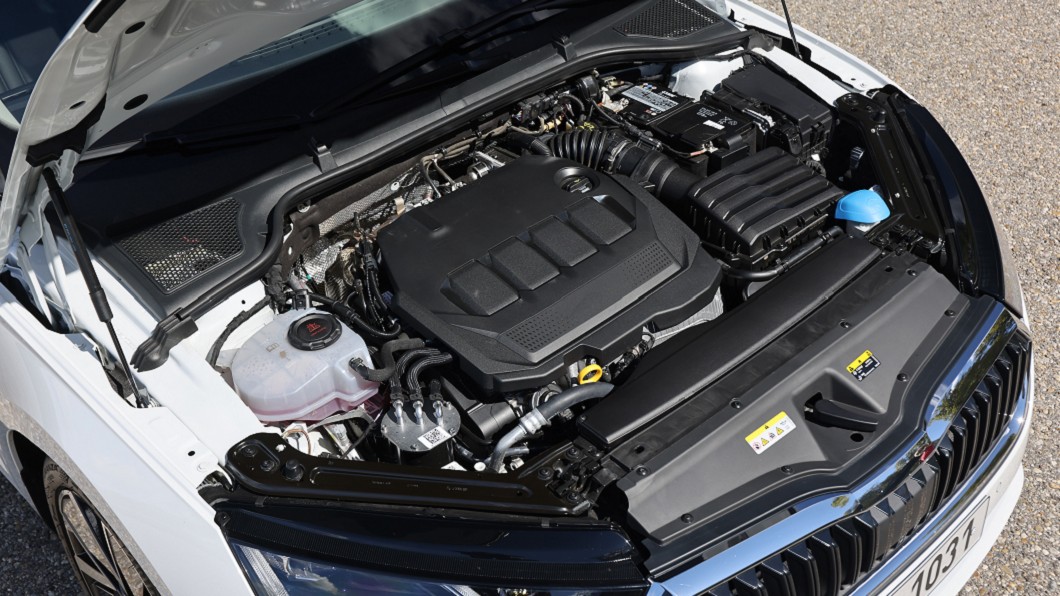 主力銷售動力為1.0 TSI e-TEC與1.5 TSI e-TEC兩款輕油電動力。(圖片來源/ Škoda)