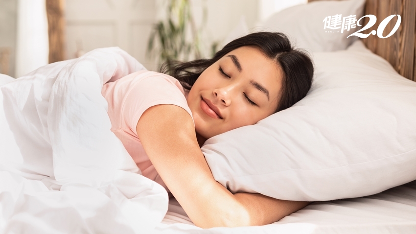 睡飽就能降低12％染疫風險 營養師揭5大助眠營養素