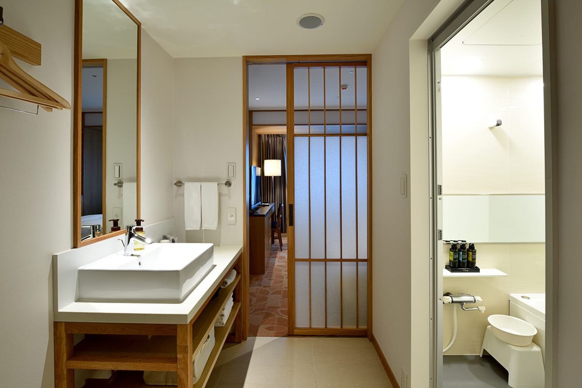 東京新宿「哥吉拉飯店」來台北開幕了！日系風、泡澡空間設計，每人每晚1400元爽住