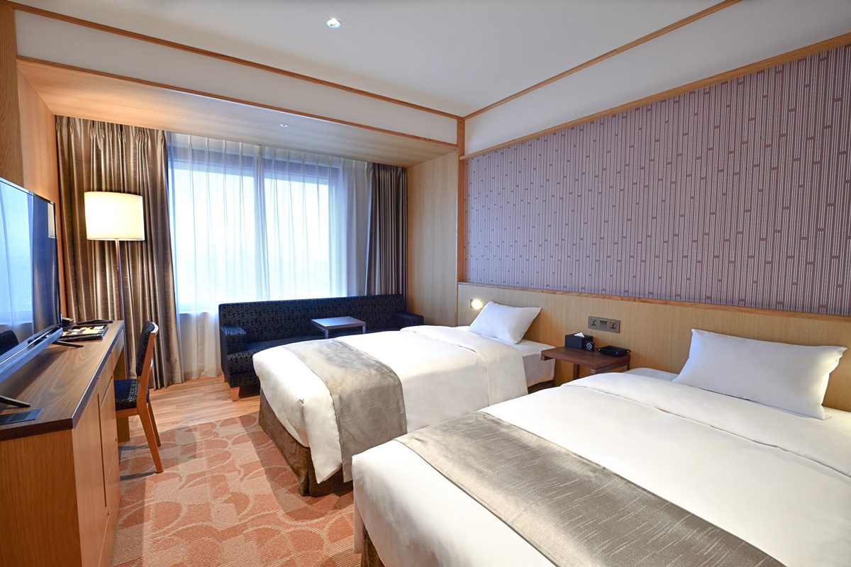 東京新宿「哥吉拉飯店」來台北開幕了！日系風、泡澡空間設計，每人每晚1400元爽住