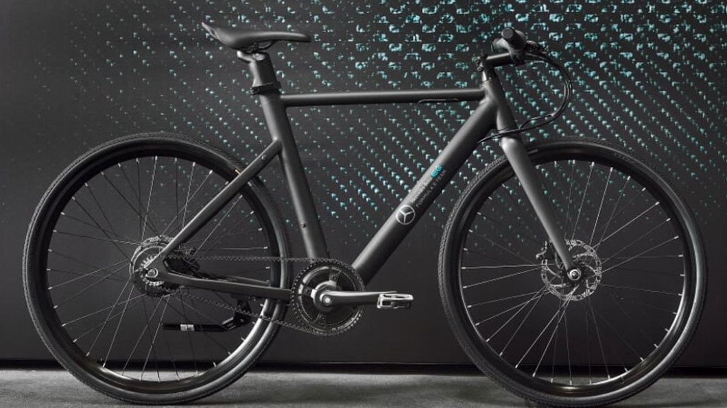 N+電動自行車用上6061輕量鋁合金車架並搭配上碳纖維前叉。(圖片來源/ Mercedes-AMG)