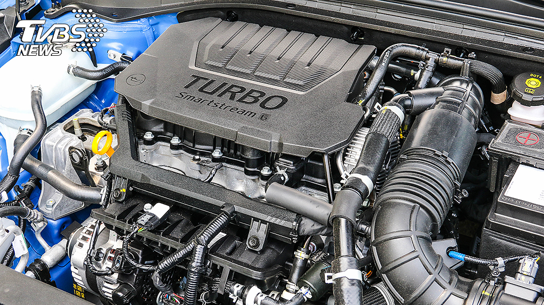 1.5升汽油渦輪增壓引擎可為Ceed SW帶來160匹馬力輸出。(圖片來源/ TVBS)