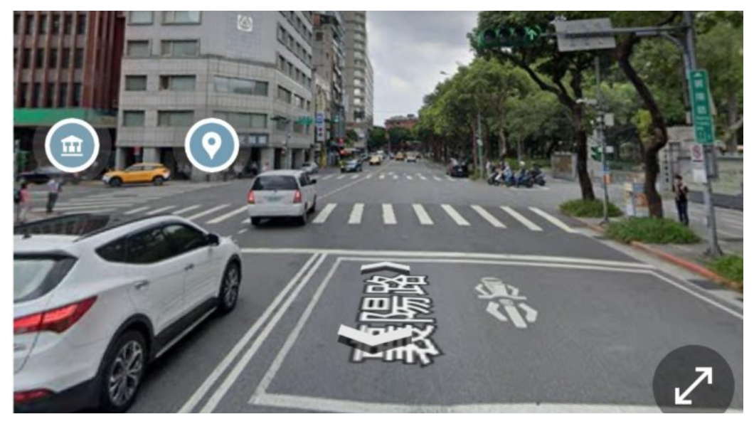 網友指發生地點就在台北市228公園旁襄陽街要左轉館前路口。(圖片來源/ Google Maps)