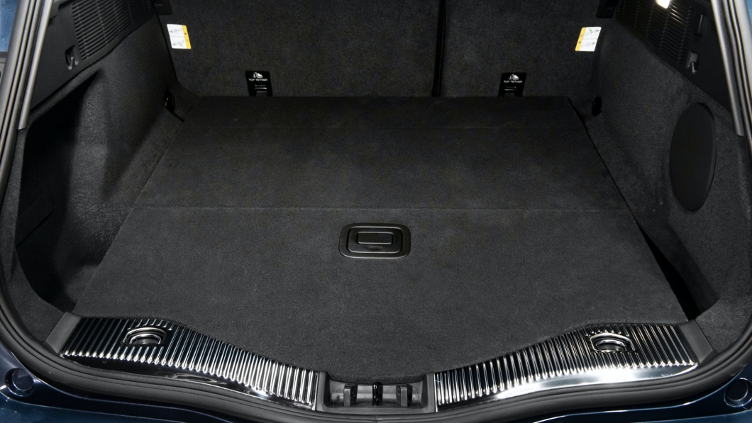 Mondeo ST-Line Wagon行李廂容量達500升，後座椅前倒後可提升至1,605公升的最大置物容量。(圖片來源/ Ford) 