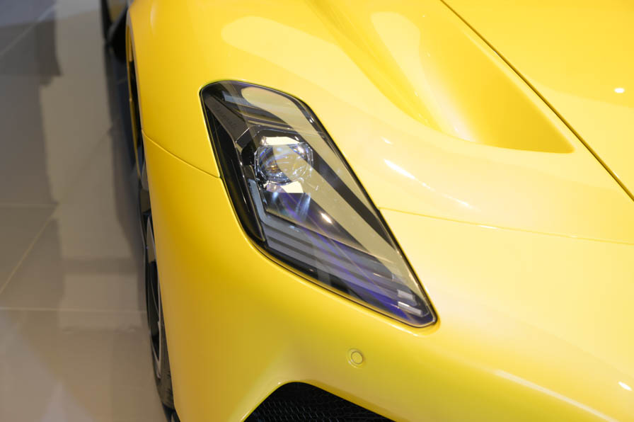 直立式LED頭燈成為Maserati新世代設計的表徵之一。