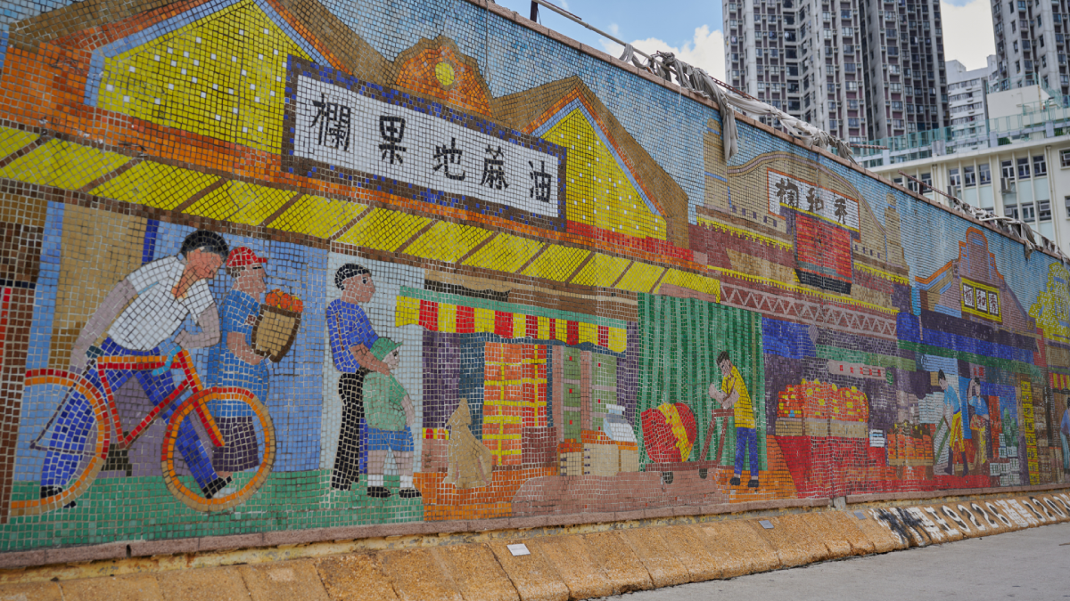 市場隱藏版「新潮畫廊」，香港西九龍彩繪牆大公開！百年古廟裡發現無人書店