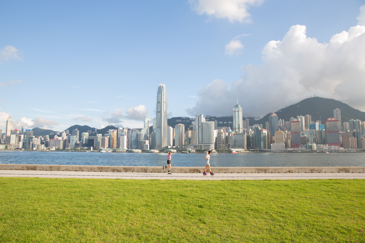世界最貴海景野餐！騎單車玩維多利亞港，超Chill香港新玩法