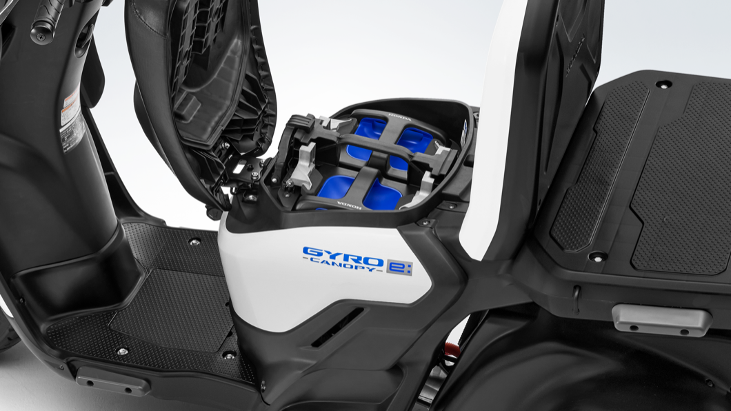 Gyro Canopy:e採用電動馬達驅動，最大馬力為4.4匹，以30公里的時速行駛可以有77公里的續航里程。(圖片來源/ Honda)