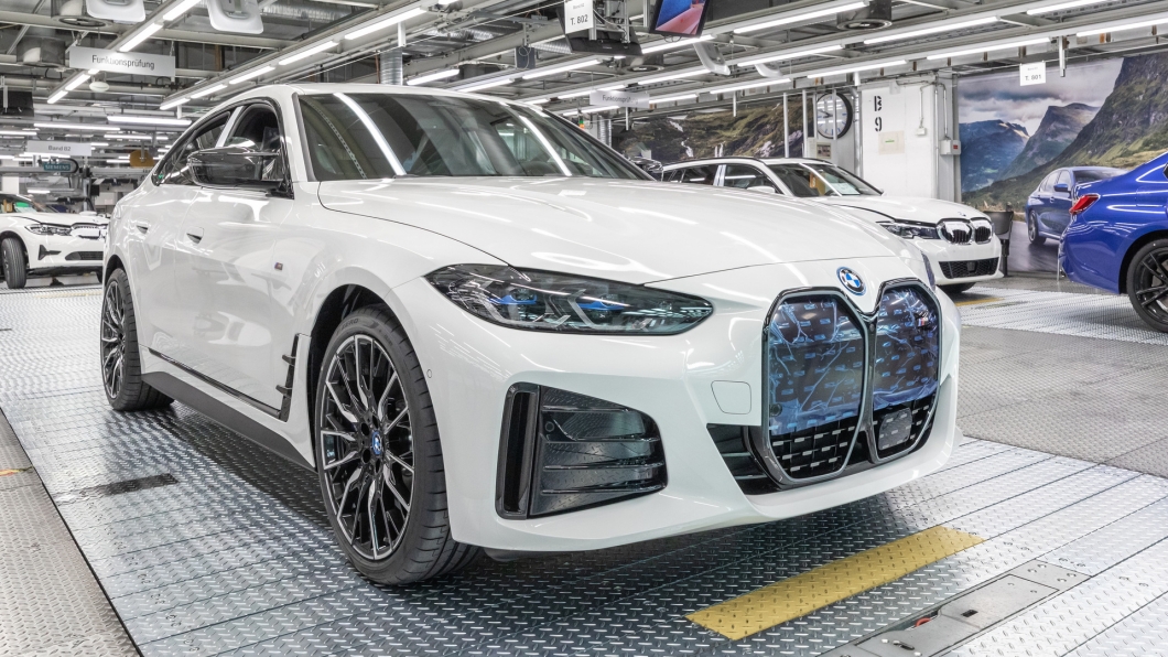 BMW也開始改變工廠的生產作業，逐漸導向電動車為主的方向，要在2030年達到50%的佔比。(圖片來源/ BMW)