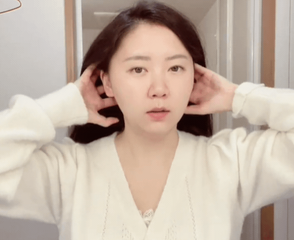 掉髮不再心驚！網友實測日本頭皮博士「100秒板羽式洗頭法」，擦藥都沒好的禿頭也得救