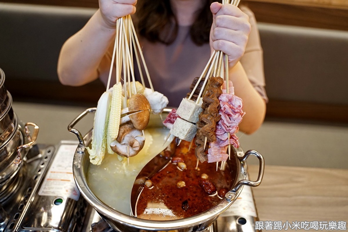冬季限定！新竹超夯串烤店推「鴛鴦串串」，浮誇海鮮塔加點必嗑「黃金蜆湯」