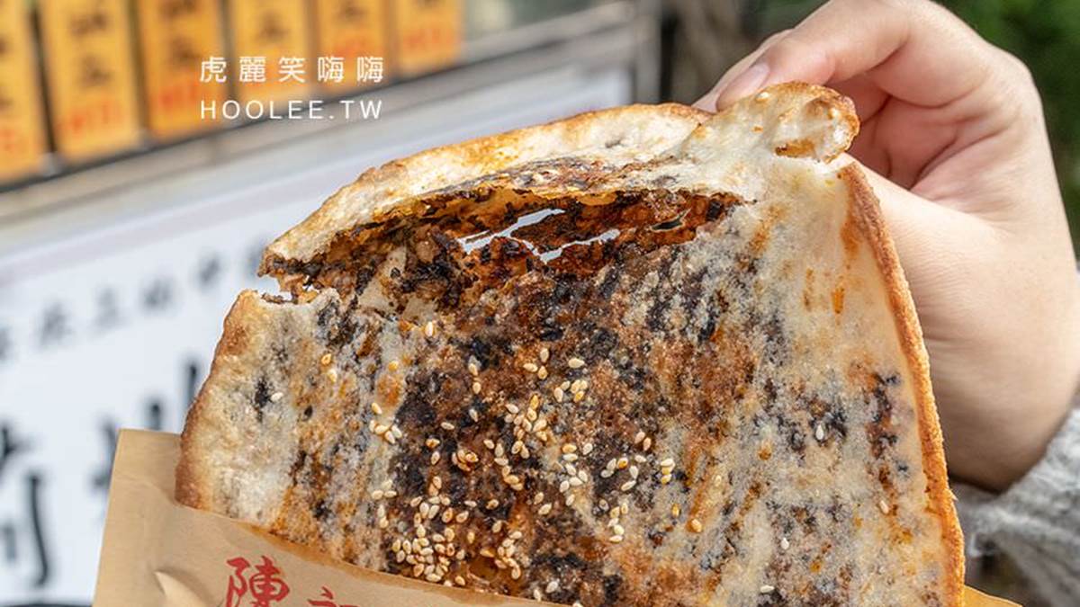 「鍋盔餅」是源自於湖北荊州一代的民間小吃，甜口味、鹹口味通通有。（圖片來源：虎麗笑嗨嗨）