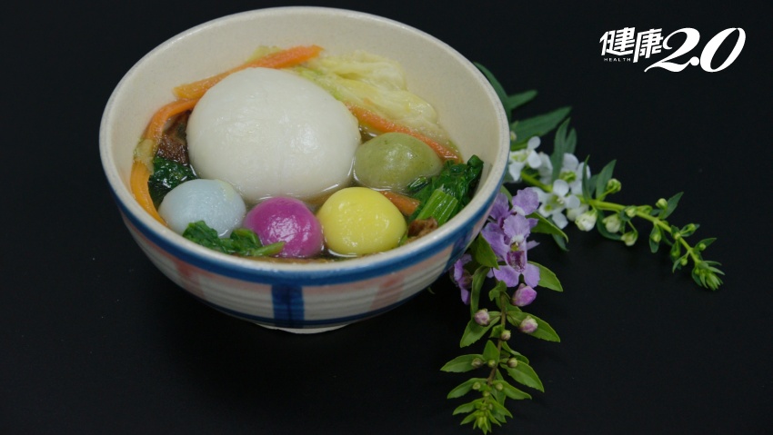 天然蔬果五色鹹湯圓上桌 富含抗氧化成份，應景又暖胃