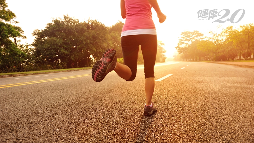 跑步對膝蓋有1大好處！跑步會造成退化性關節炎？醫：1種情況才會