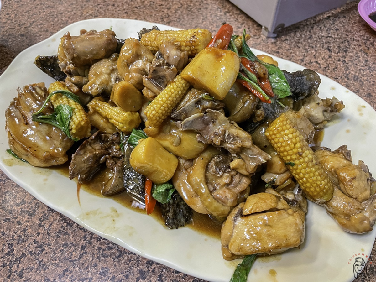 冬天暖胃！台南進補美食內行人必點「胡椒白菜雞」，乾炒三杯雞重口味會愛