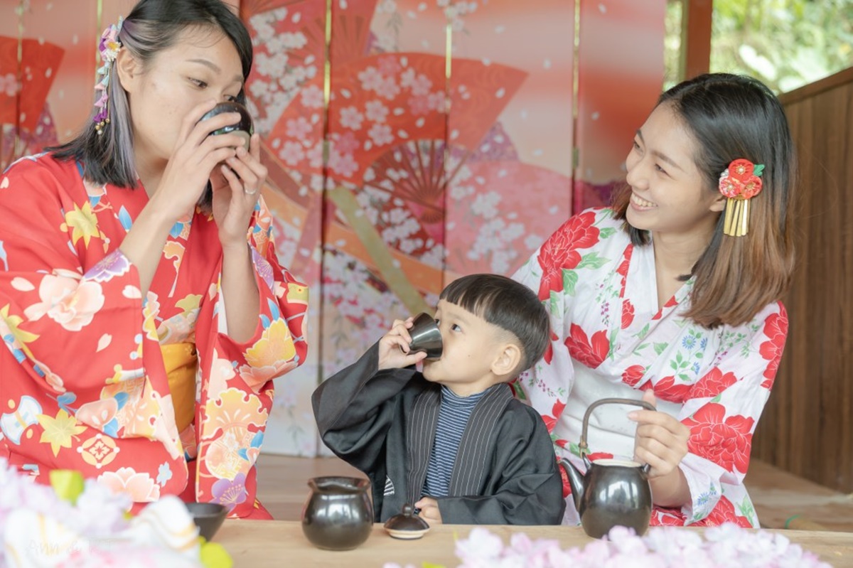 秒飛日本！宜蘭最新「環湖祕境」體驗穿日式和服，必拍超Q精靈村、茶屋造景