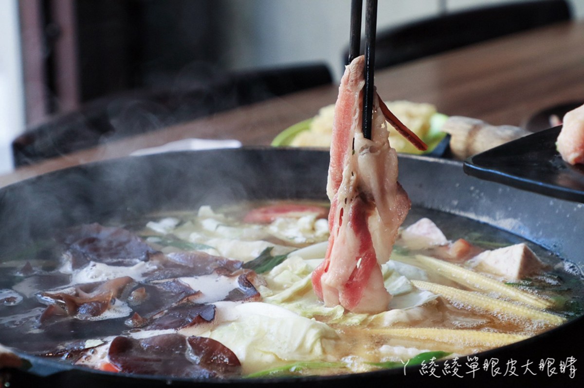 海鮮控搶吃！新竹「超霸氣海鮮鍋」只賣到１月底，滿滿鮑魚、象拔蚌嗑到爽