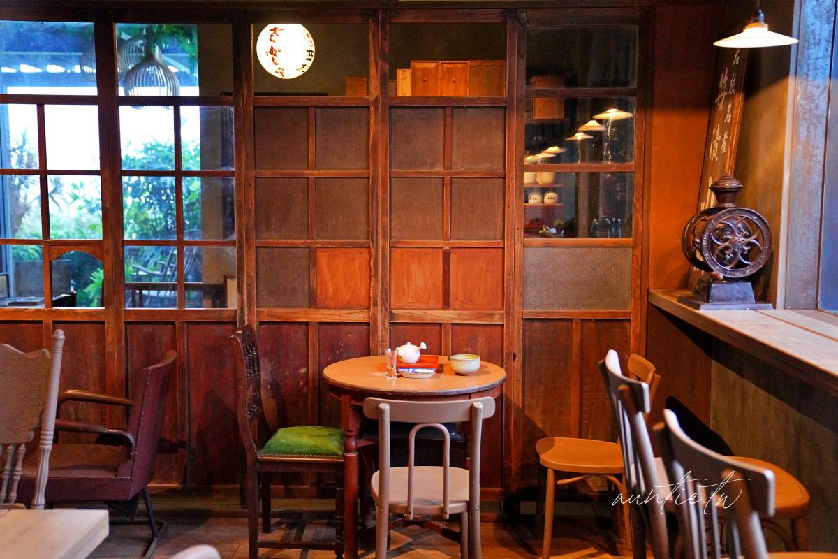 真的不是在日本？日式古物咖啡廳怎麼拍都美，打卡必點草莓大福、菊花枸杞茶
