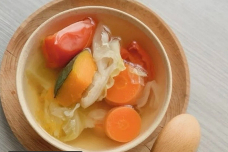 光靠「飯前喝湯」成功減掉40公斤！小紅書爆紅「哈佛蔬菜湯」材料、做法超簡單