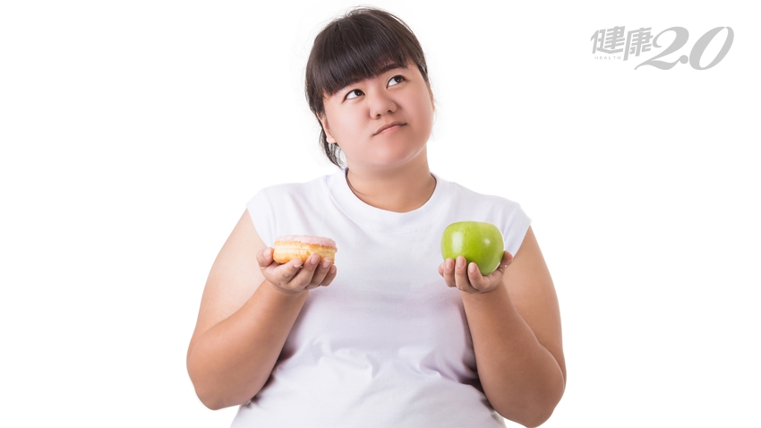 為什麼吃不多還會胖？醫曝肥胖3原因 這類食物吃少也會變胖