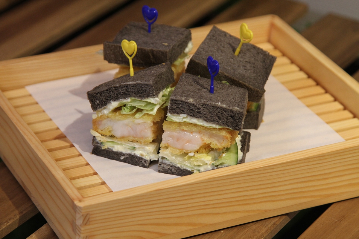 【新開店】２公斤豬排太狂！「日式三明治」推完食免單，小鳥胃先點塔塔蝦排