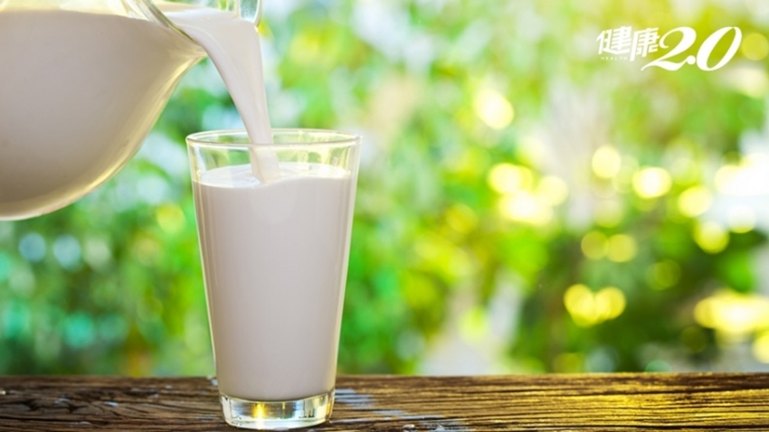 豆漿、燕麥奶不能補鈣？想要補骨頭喝什麼好？營養師激推4種飲品補鈣最好