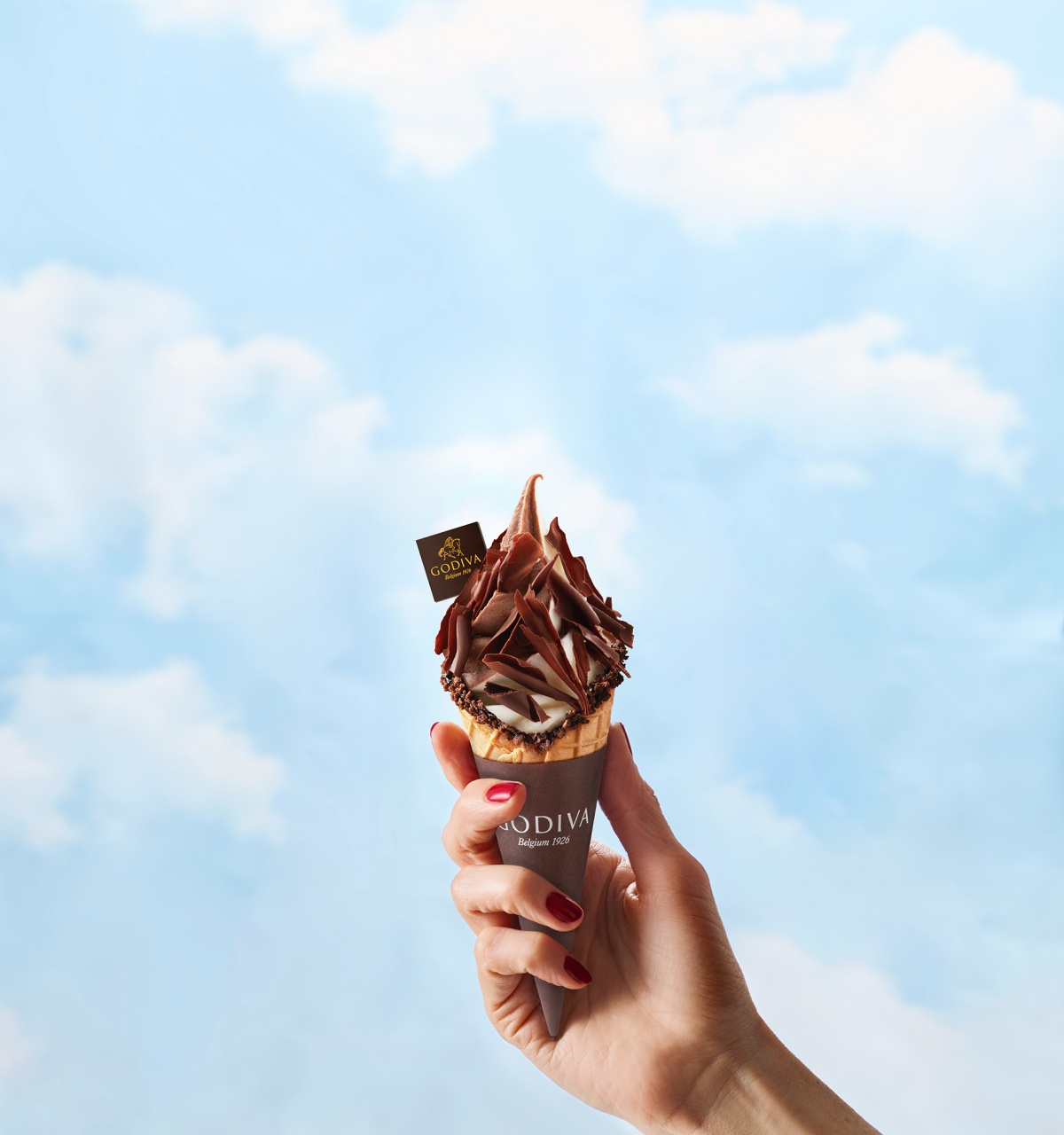 GODIVA「巧克力霜淇淋」升級不加價！香濃霜淇淋＋巧克力脆片太犯規