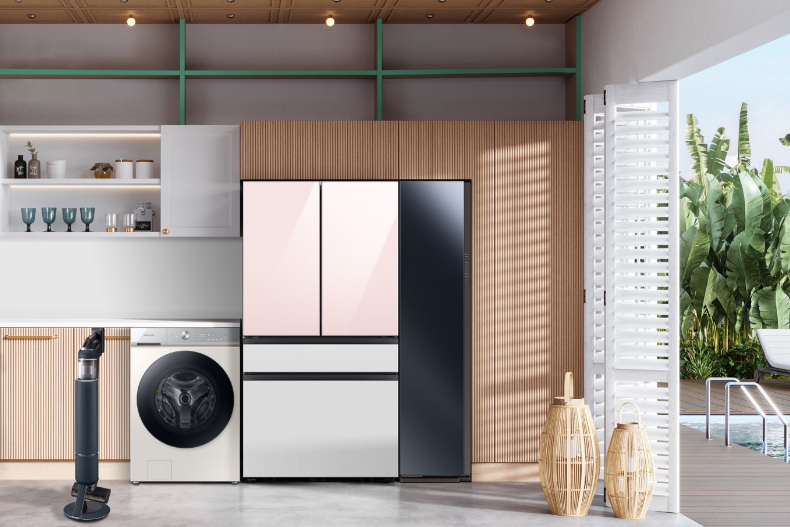 粉紅色冰箱太夢幻了吧！2022超實用母親節禮物推薦：超夯電子衣櫥、掛燙機