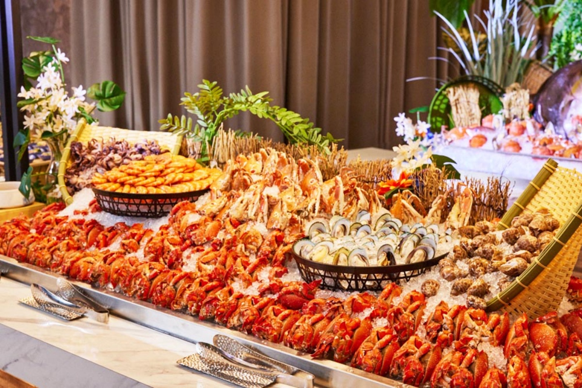 【新開店】Buffet吃到飽買一送一！「峇里斯南洋海鮮百匯」BBQ烤串、牛排無限吃