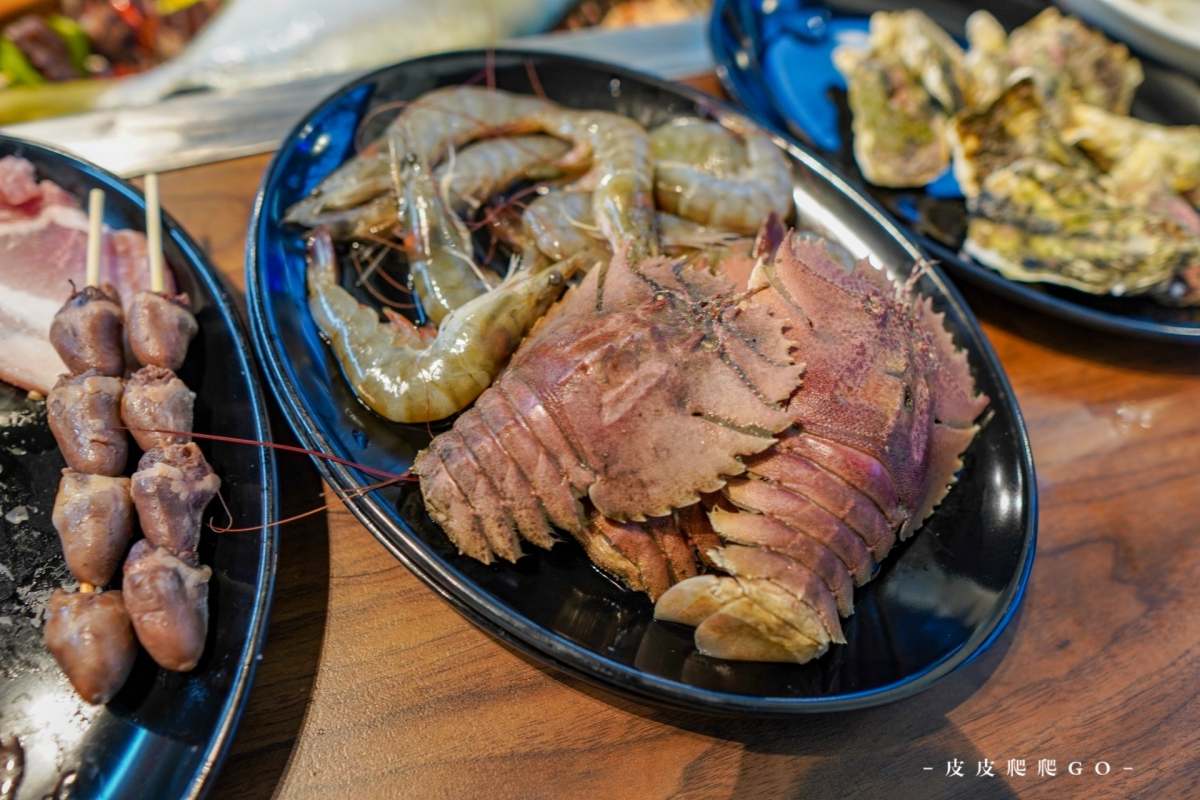 30種現流海魚無限吃！宜蘭超狂火烤兩吃插旗林口，媲美龍蝦「大扇蝦」也必嗑