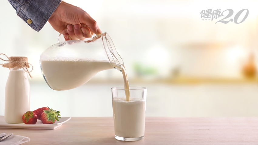 喝牛奶有什麼好處？營養師分析牛奶營養 容易嘴破者可喝牛奶補充維生素B2