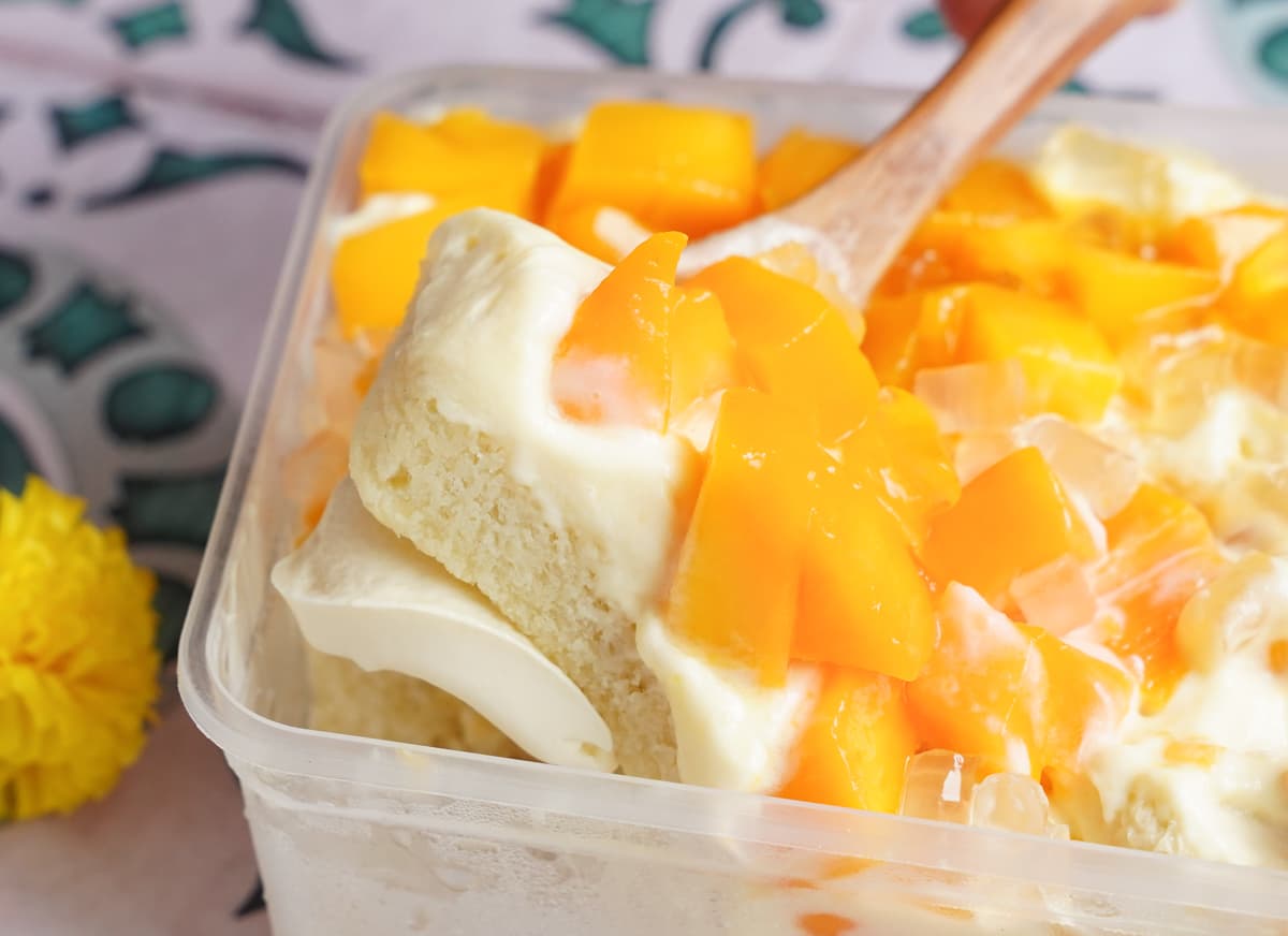 芒果控快訂！網狂推「豆乳蛋糕店」先搶愛文奶酪盒，用湯匙挖滿滿芒果超消暑